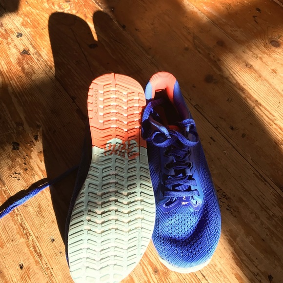 Reebok Nanos - Picture 4 of 4